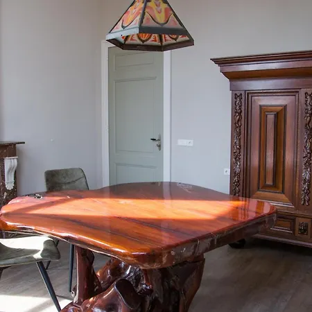 Groepsaccommodatie De Pastorie Bed & Breakfast Lage Mierde