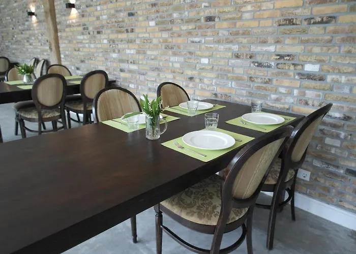 Groepsaccommodatie De Pastorie Bed and Breakfast Lage Mierde