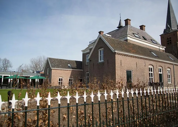 Bed and Breakfast Groepsaccommodatie De Pastorie
