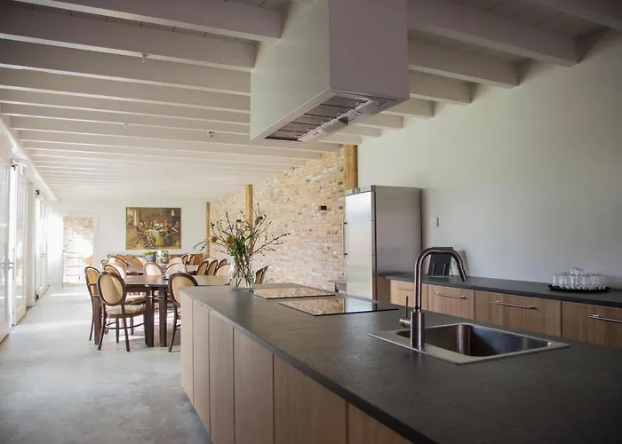 Bed and Breakfast Groepsaccommodatie De Pastorie Lage Mierde