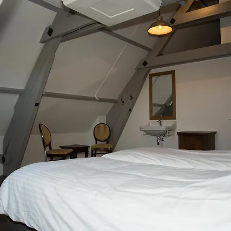 住宿加早餐酒店 Groepsaccommodatie De Pastorie *