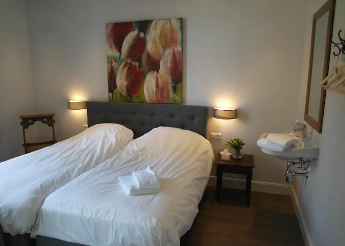 Bed & Breakfast Groepsaccommodatie De Pastorie Lage Mierde